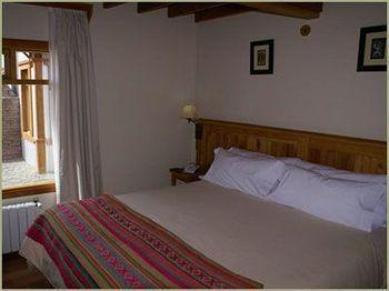 Senderos Hotel